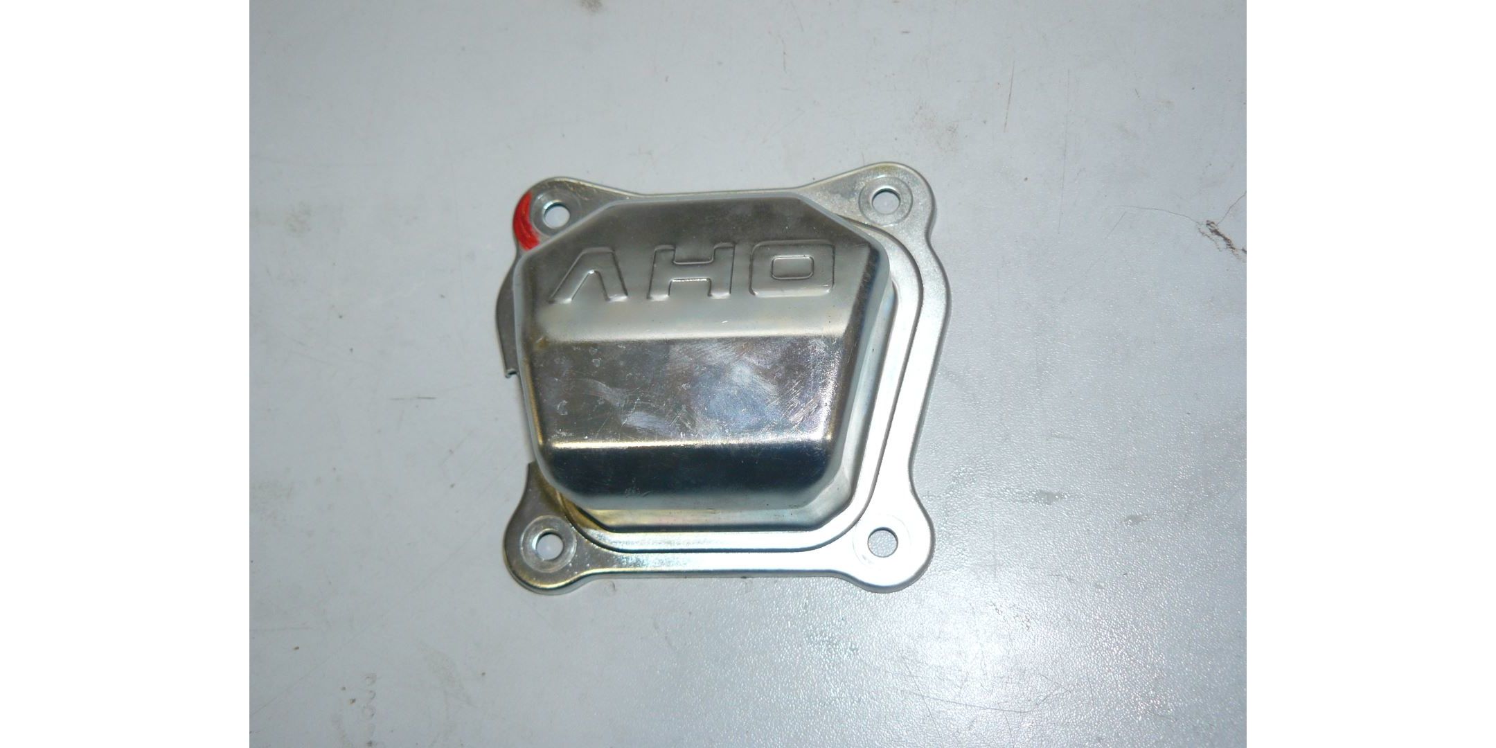 Крышка клапанная для Зубр ЗЭСГ-2200-М2 <br>(Артикул: U592-250-143)