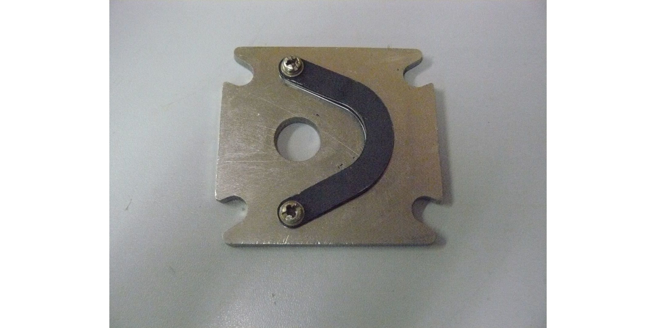 Блок клапанный для Зубр ЗКЭМ-2200-50 <br>(Артикул: U571-200-004)