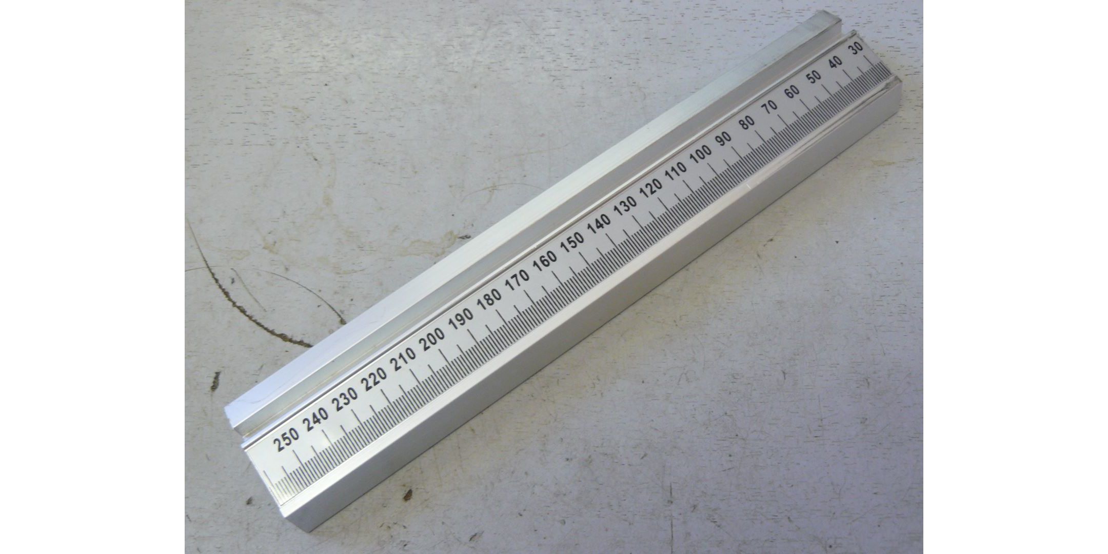 Линейка А для Ленточная пила ЗПЛ-750-305 <br>(Артикул: U524-750-051)