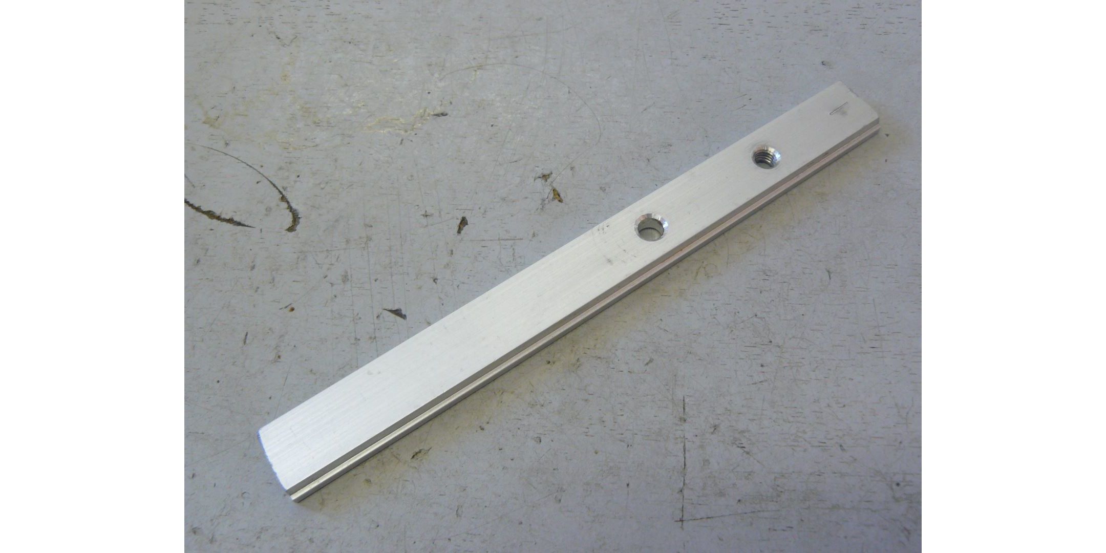Линейка для Ленточная пила ЗПЛ-750-305 <br>(Артикул: U524-750-122)