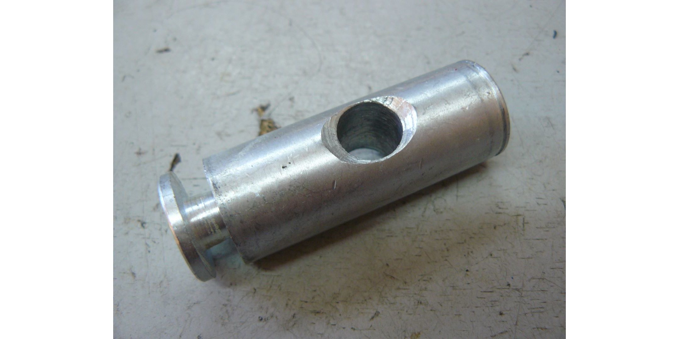Ось упора для Отрезная пила ЗПО-355-2200 <br>(Артикул: U569-220-114)