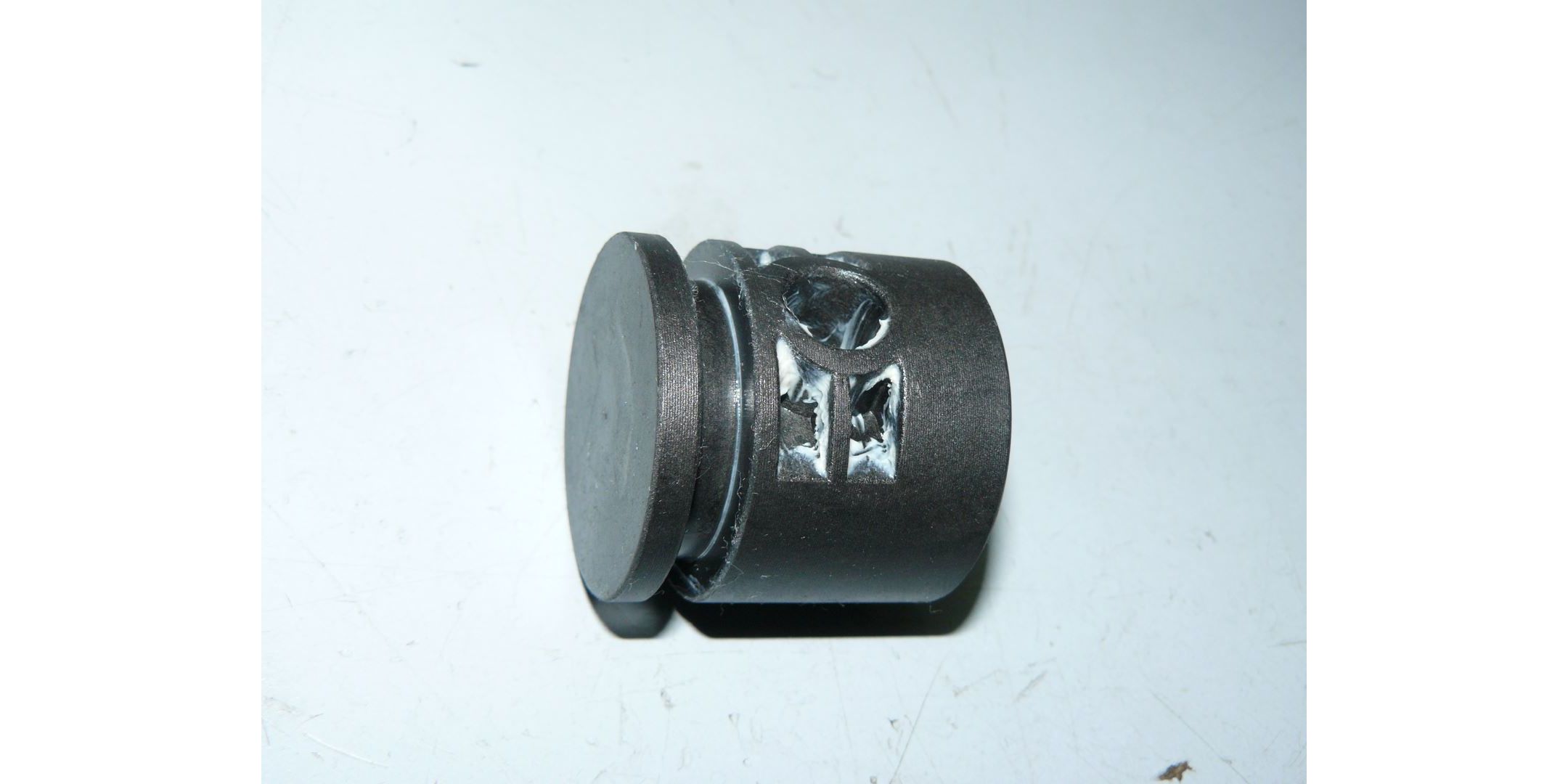 Поршень для Зубр SDS-Max ЗПМ-52-1500 ЭК <br>(Артикул: N000-016-981)