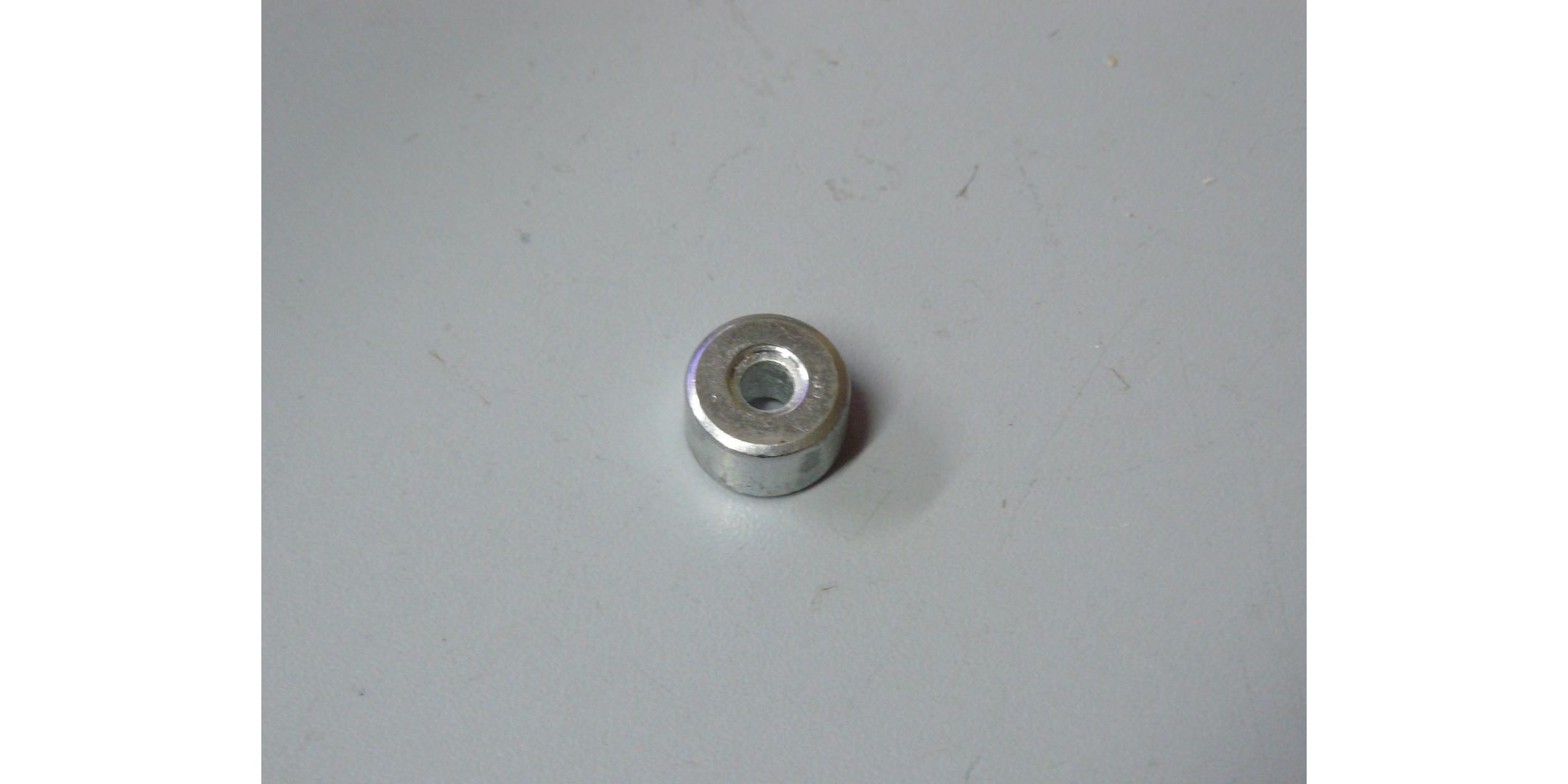 Втулка D16 d5 h10 для Зубр ЗПТП-255-1800 <br>(Артикул: U569-183-153)