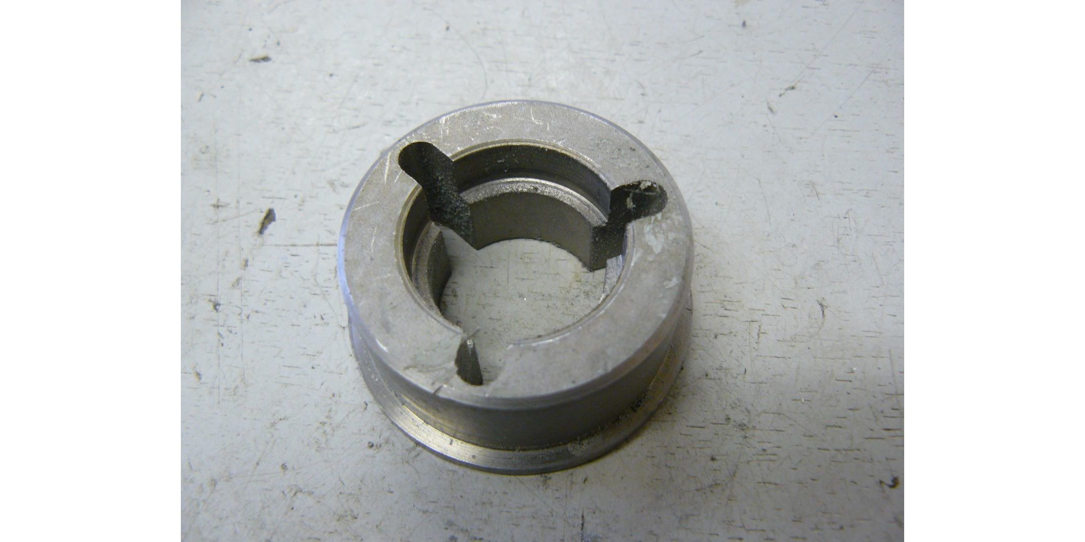 Фланец подшипника для Зубр ЗШС-500 <br>(Артикул: U527-500-045)